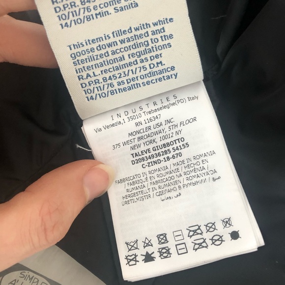 Authentic Moncler Taleve - 0/XS - Picture 13 of 16